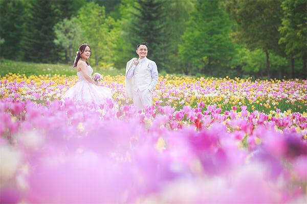 Hokkaido Wedding Photoshoot: 13 Winter Photoshoot Ideas For Dreamy Couple  Shots - OneThreeOneFour Blog